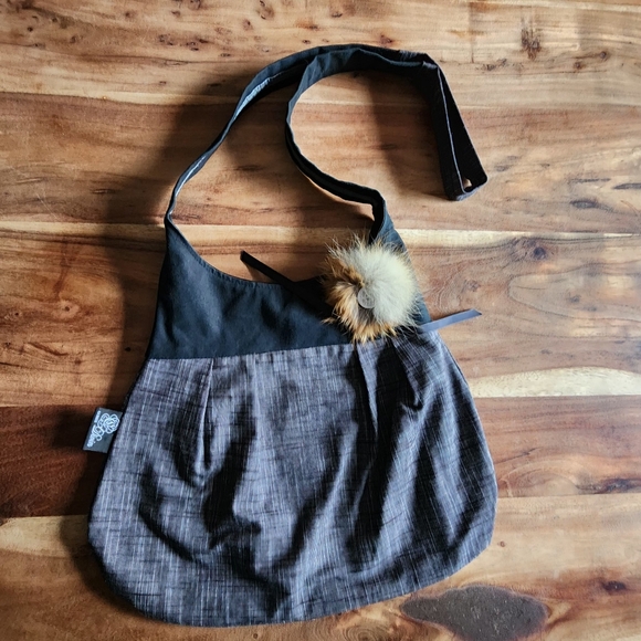 NEW C.divin handmade crossbody bag, black/ gray - Picture 1 of 13